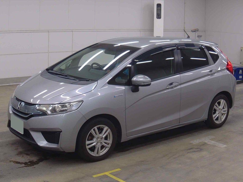 2013 HONDA FIT 4 auction-graded Japanese used car for sale export to United Kingdom 
