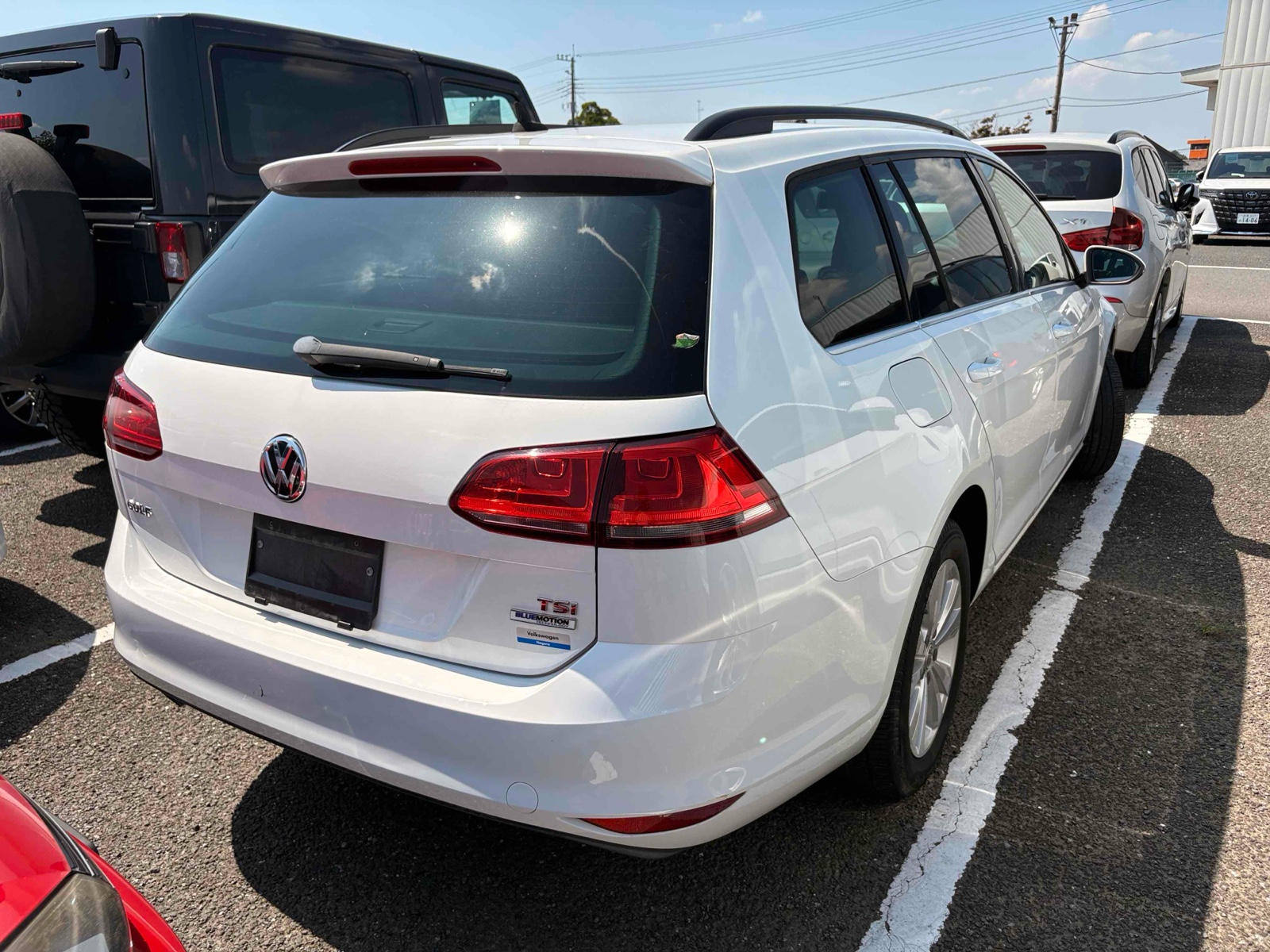 2015 VOLKSWAGEN GOLF 4 auction-graded Japanese used car for sale export to Ireland 