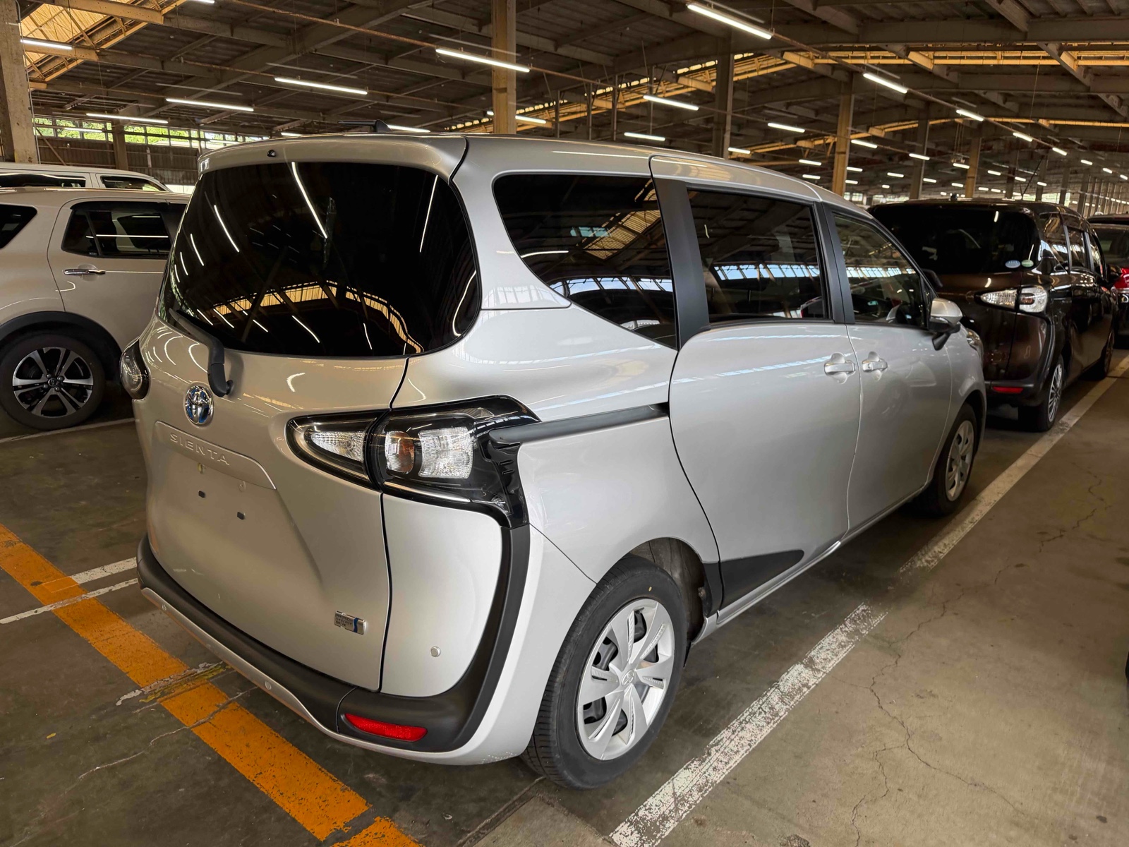 2021 TOYOTA SIENTA