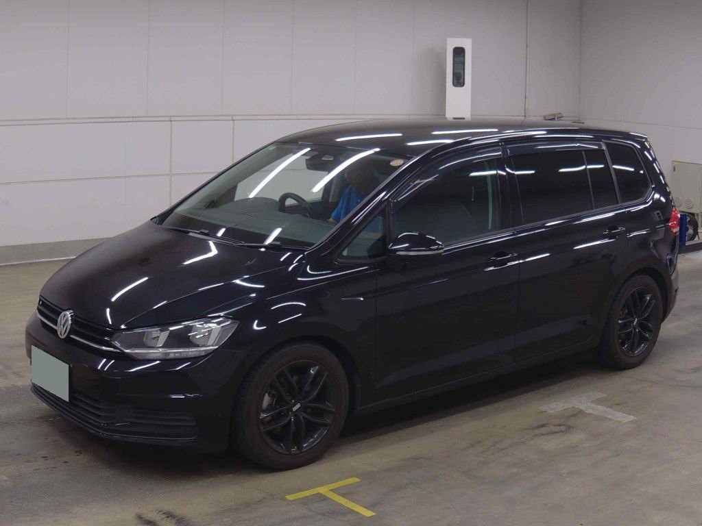2016 VOLKSWAGEN GOLF TOURAN 4 auction-graded Japanese used car for sale export to United Kingdom 