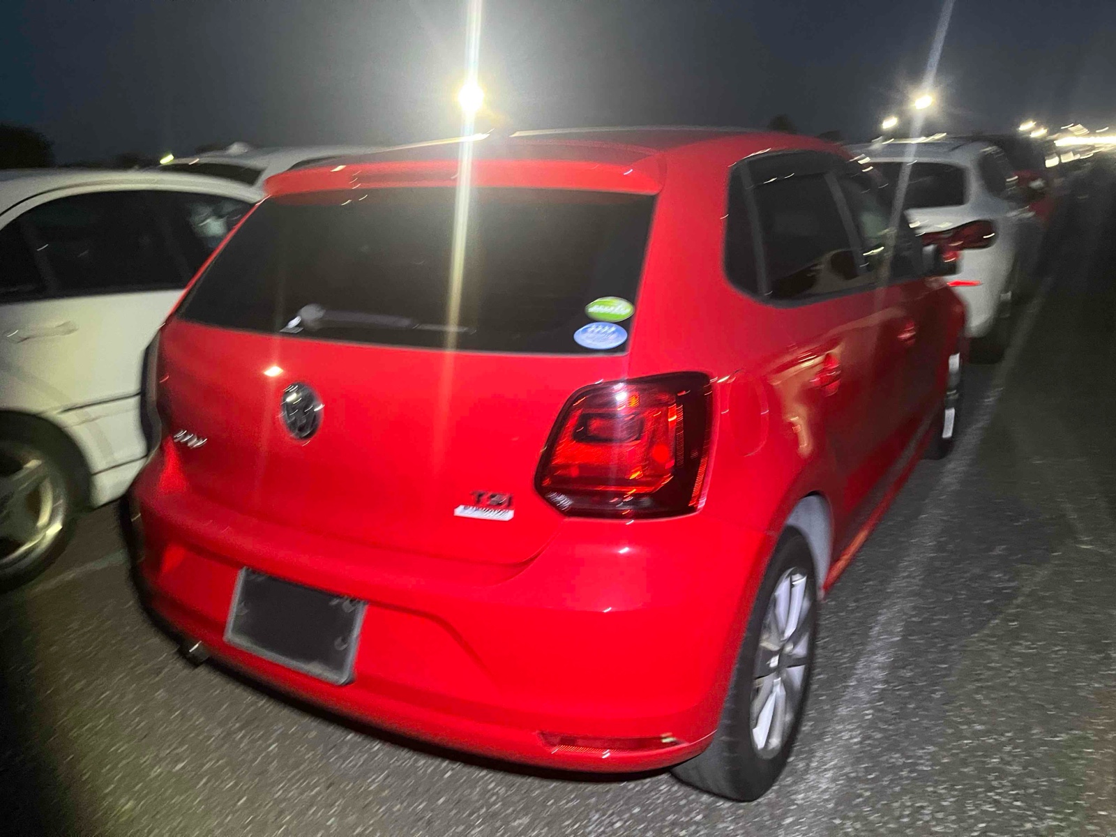 2015 VOLKSWAGEN POLO