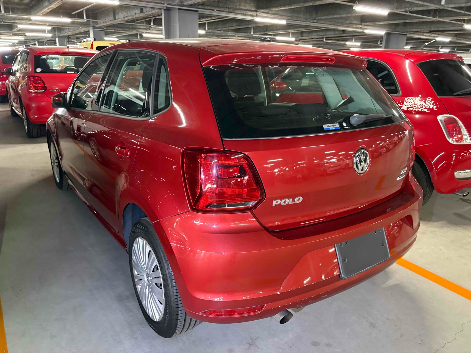 2015 VOLKSWAGEN POLO