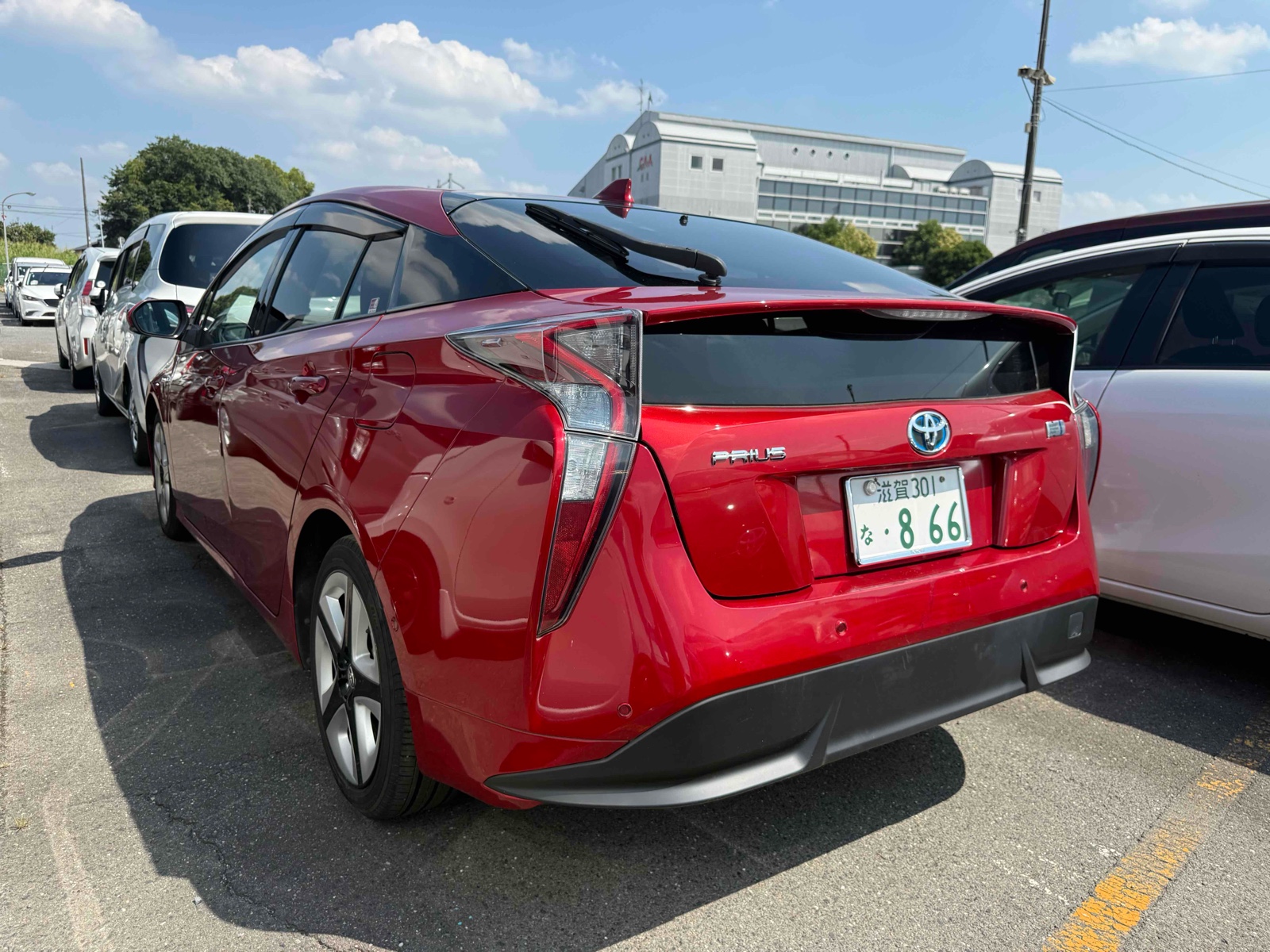 2018 TOYOTA PRIUS 4 auction-graded Japanese used car for sale export to United Kingdom 