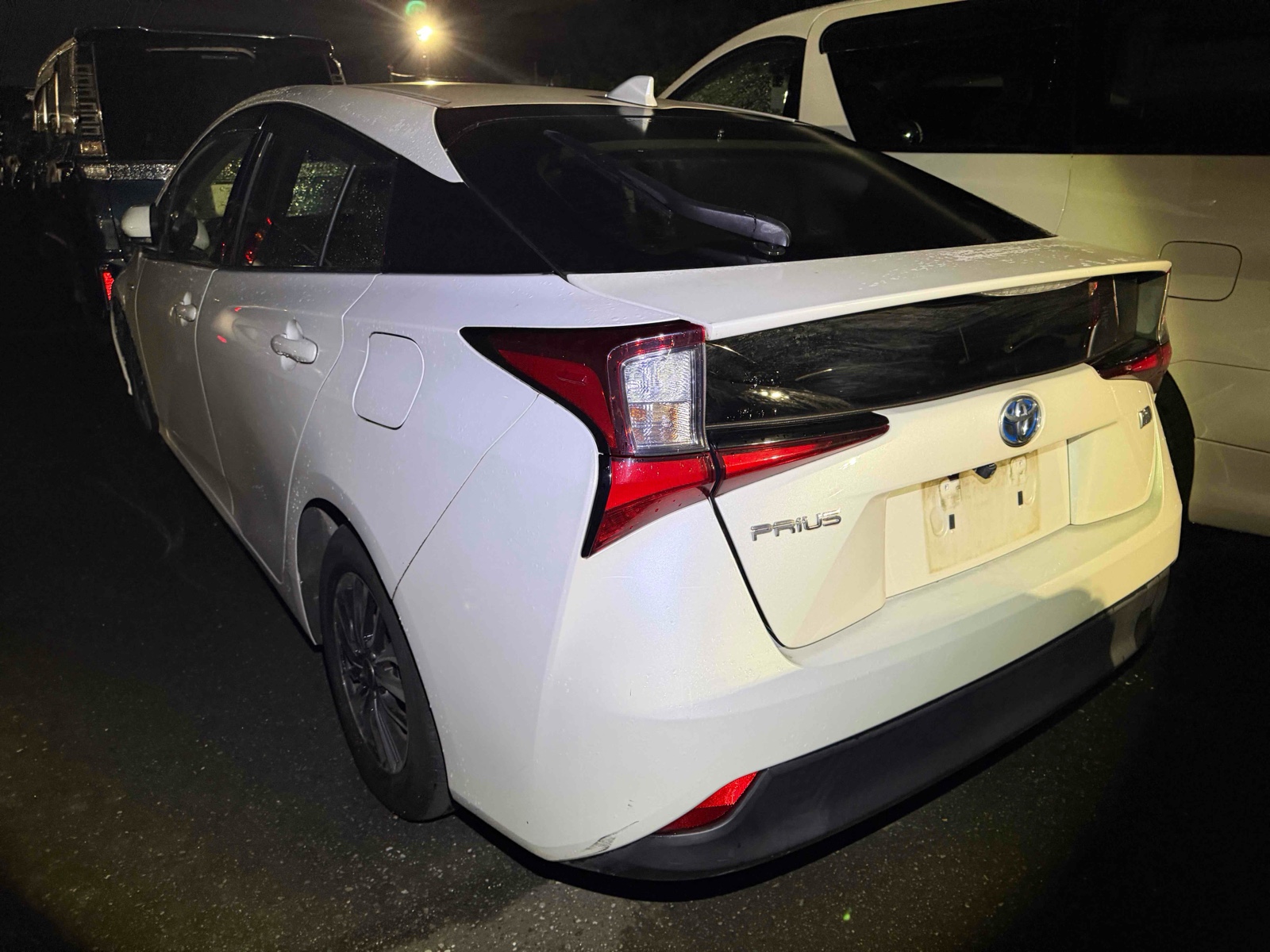 2019 TOYOTA PRIUS 4 auction-graded Japanese used car for sale export to United Kingdom 