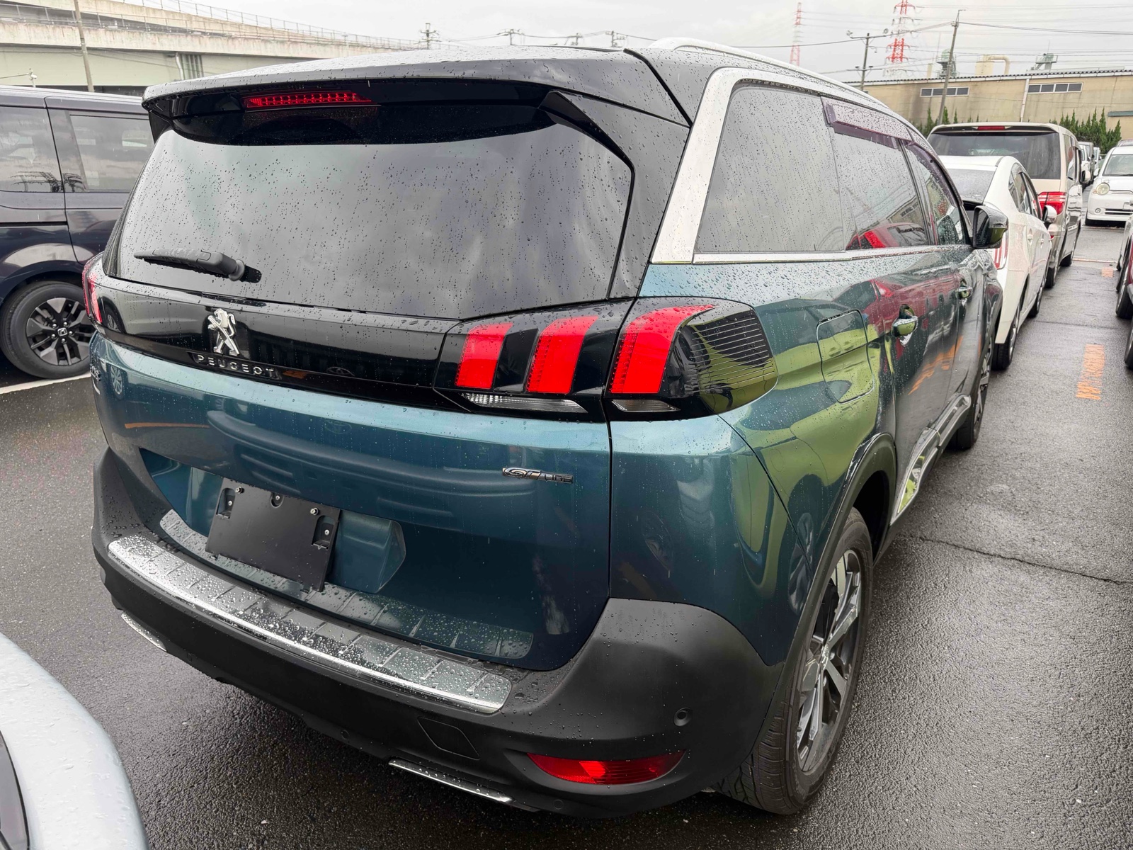 2020 PEUGEOT 5008