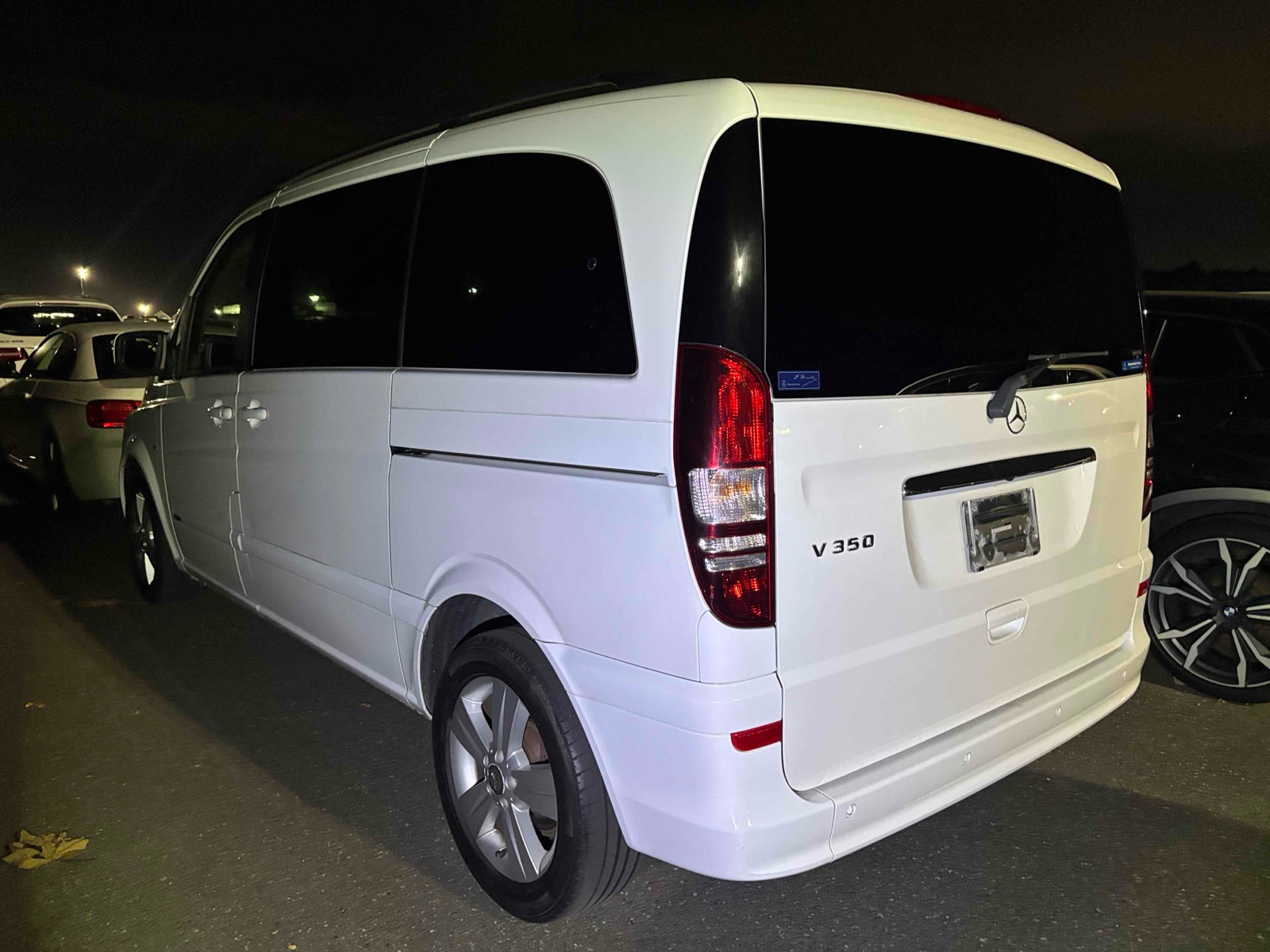 2011 MERCEDES BENZ V CLASS