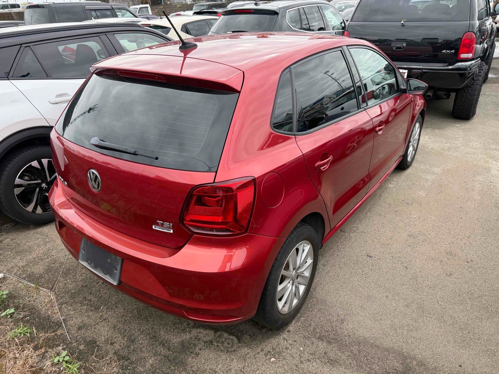 2015 VOLKSWAGEN POLO