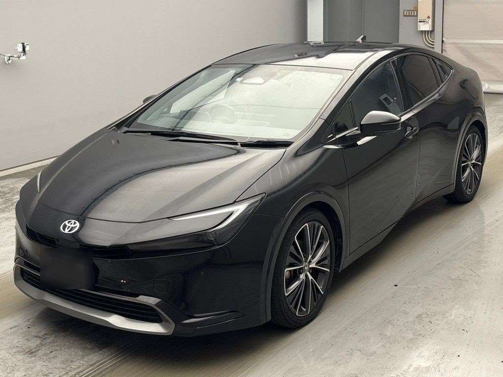 2023 TOYOTA PRIUS 4 auction-graded Japanese used car for sale export to United Kingdom 