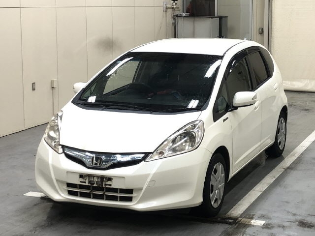 2012 HONDA FIT 4 auction-graded Japanese used car for sale export to United Kingdom 