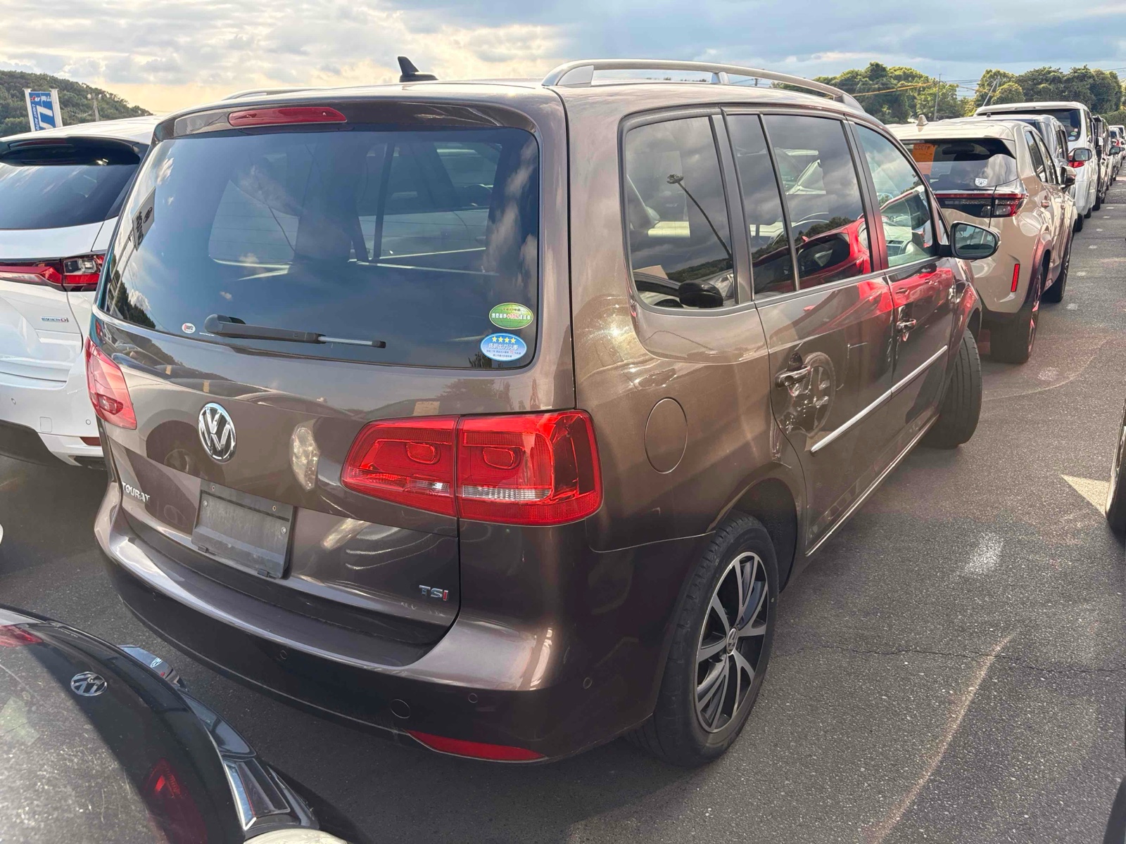 2015 VOLKSWAGEN GOLF TOURAN 4 auction-graded Japanese used car for sale export to United Kingdom 