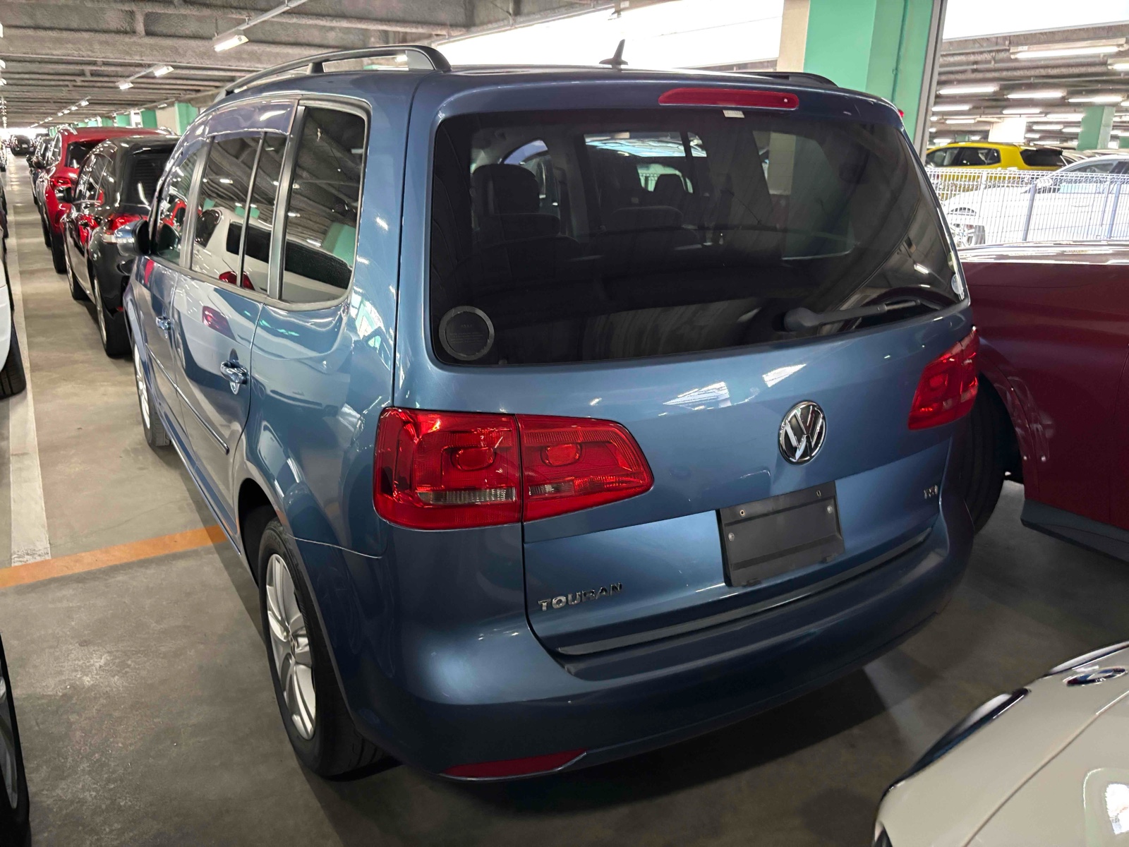 2014 VOLKSWAGEN GOLF TOURAN