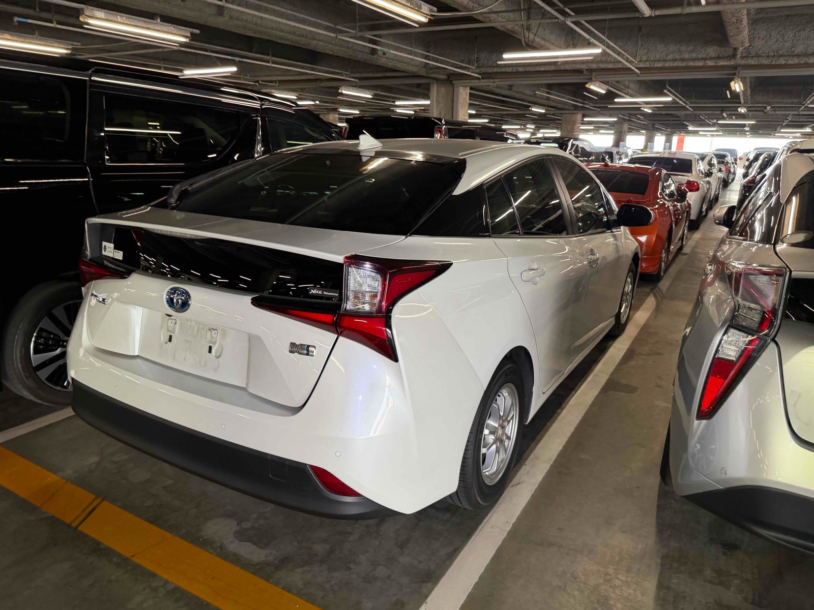 2022 TOYOTA PRIUS 3.5 auction-graded Japanese used car for sale export to United Kingdom 