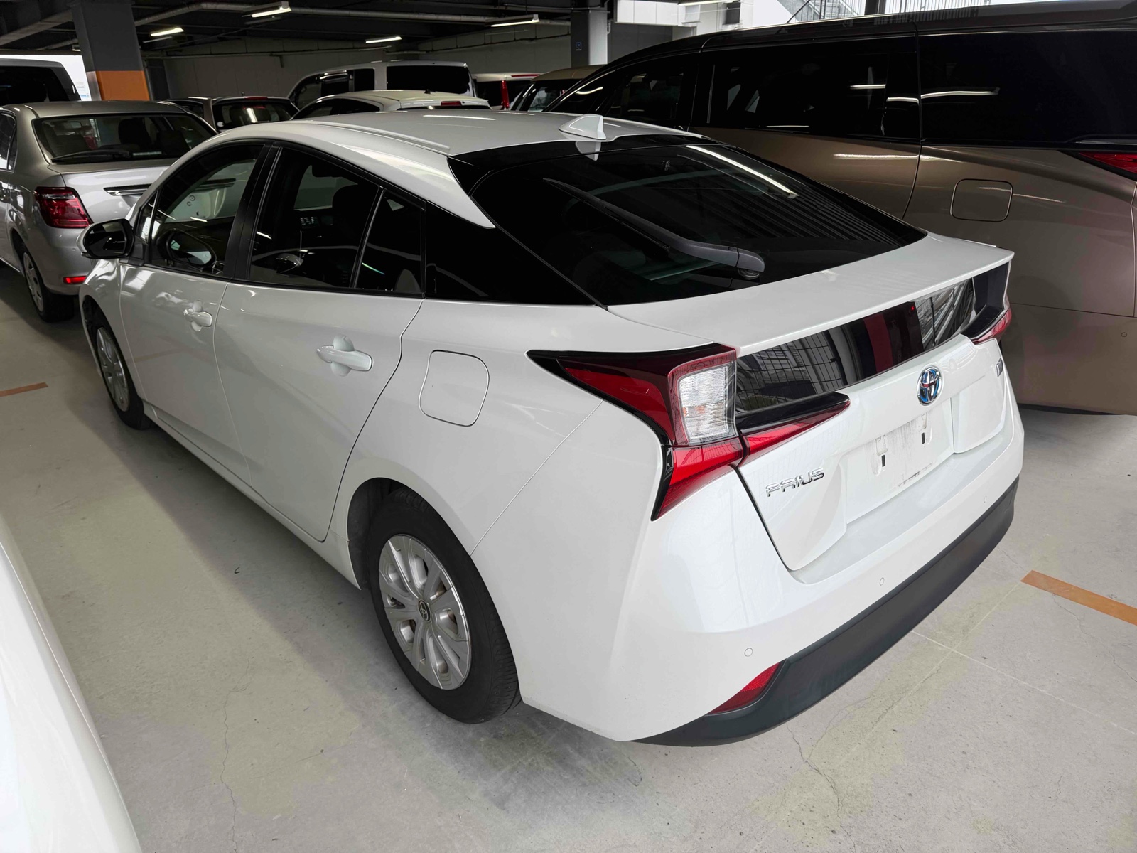 2022 TOYOTA PRIUS 4 auction-graded Japanese used car for sale export to United Kingdom 