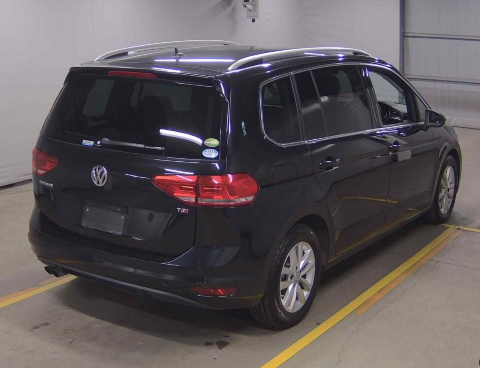 2017 VOLKSWAGEN GOLF TOURAN