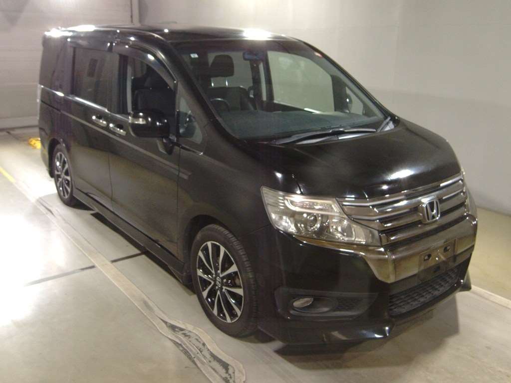 2013 HONDA STEP WAGON