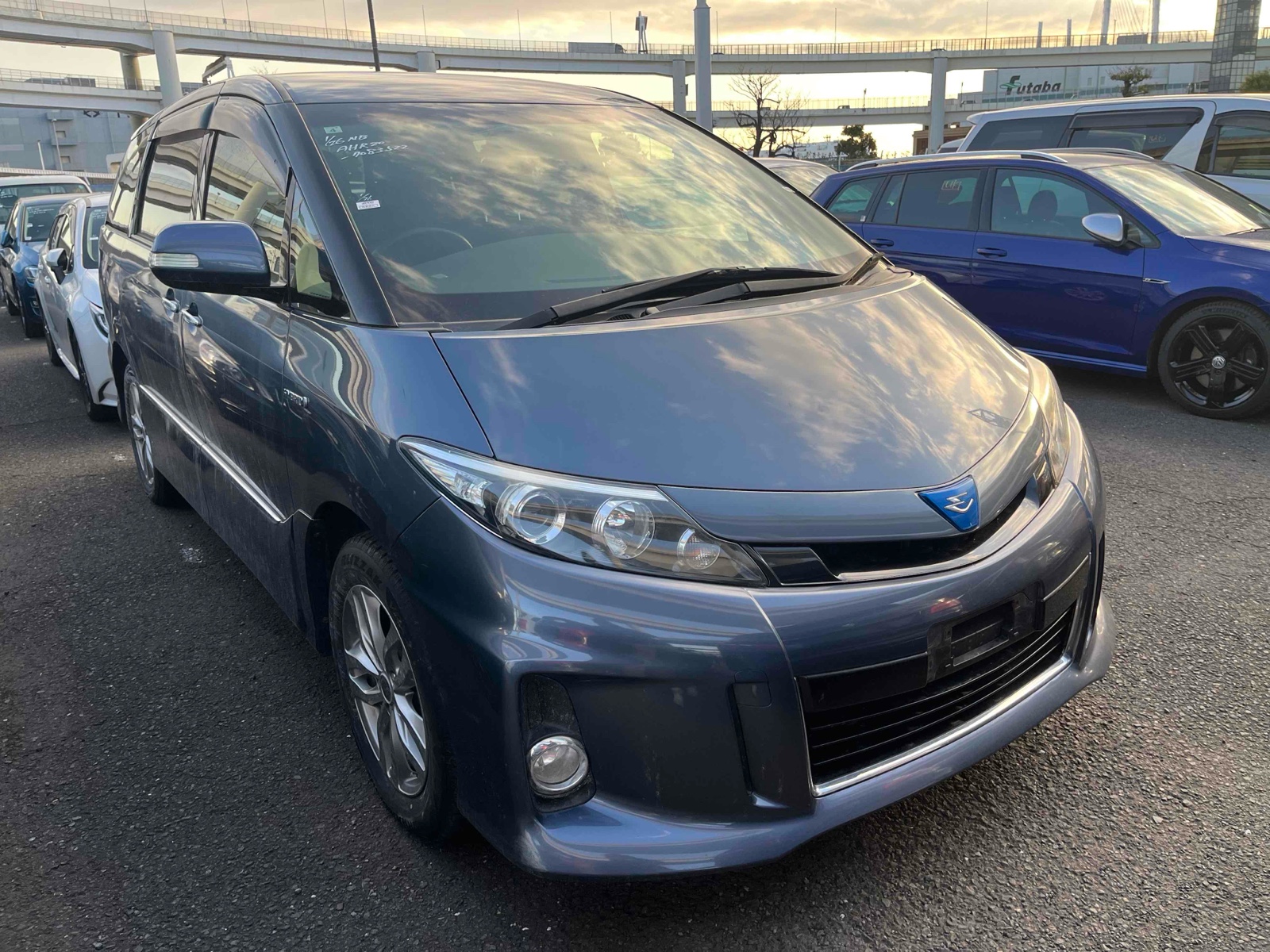 2015 TOYOTA ESTIMA 4 auction-graded Japanese used car for sale export to United Kingdom 