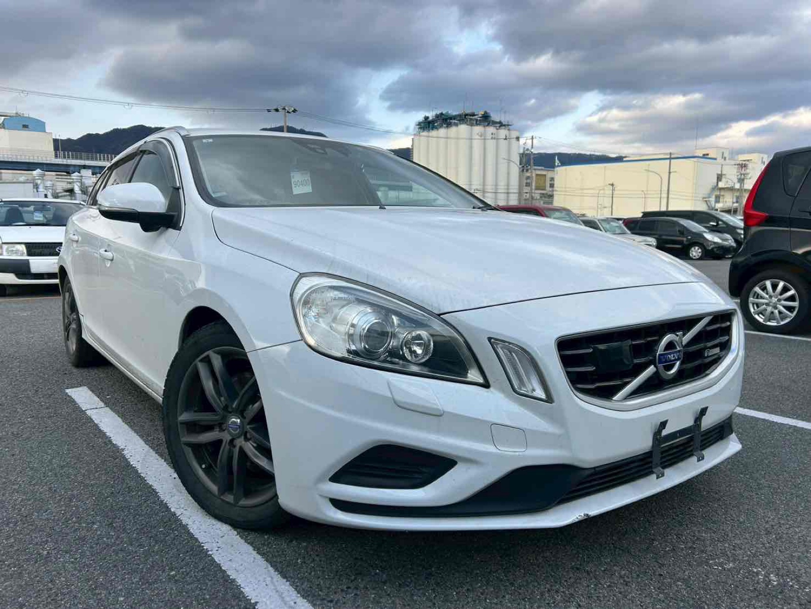 2012 VOLVO V60 4 auction-graded Japanese used car for sale export to United Kingdom 