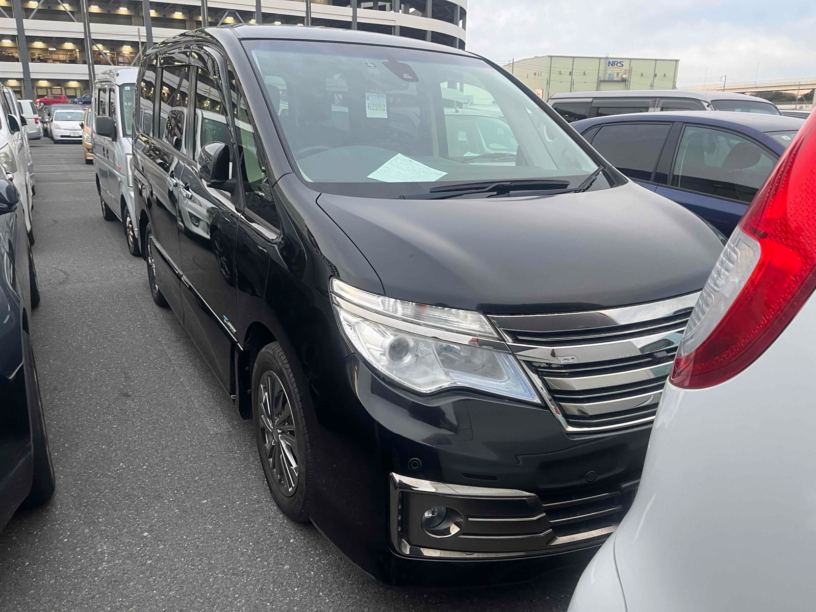 2015 NISSAN SERENA