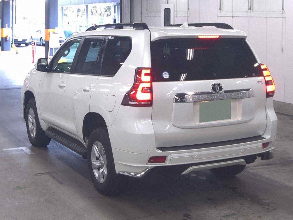2022 TOYOTA LAND CRUISER PRADO 4.5 auction-graded Japanese used car for sale export to United Kingdom 