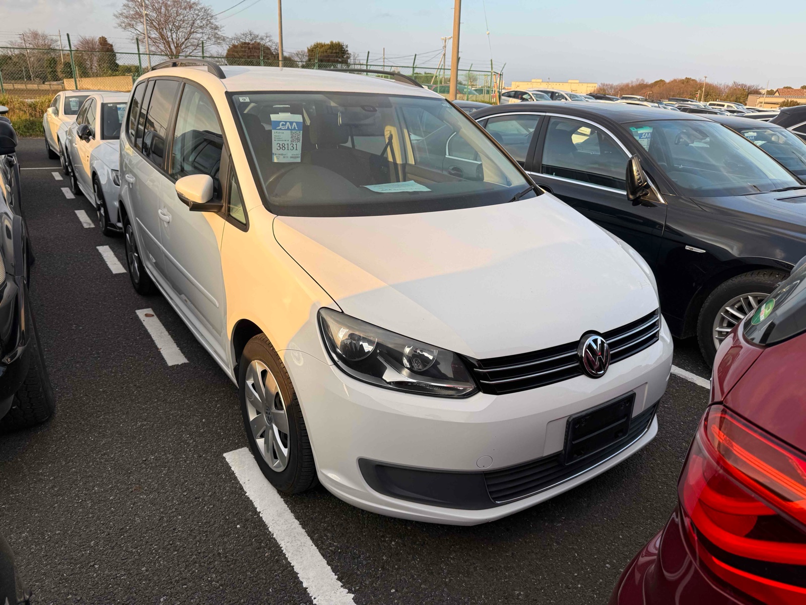 2013 VOLKSWAGEN GOLF TOURAN 4 auction-graded Japanese used car for sale export to United Kingdom 
