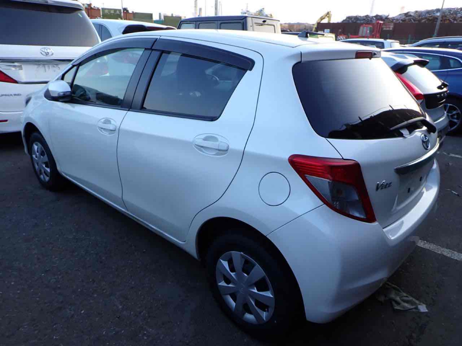 2013 TOYOTA VITZ 3.5 auction-graded Japanese used car for sale export to United Kingdom 