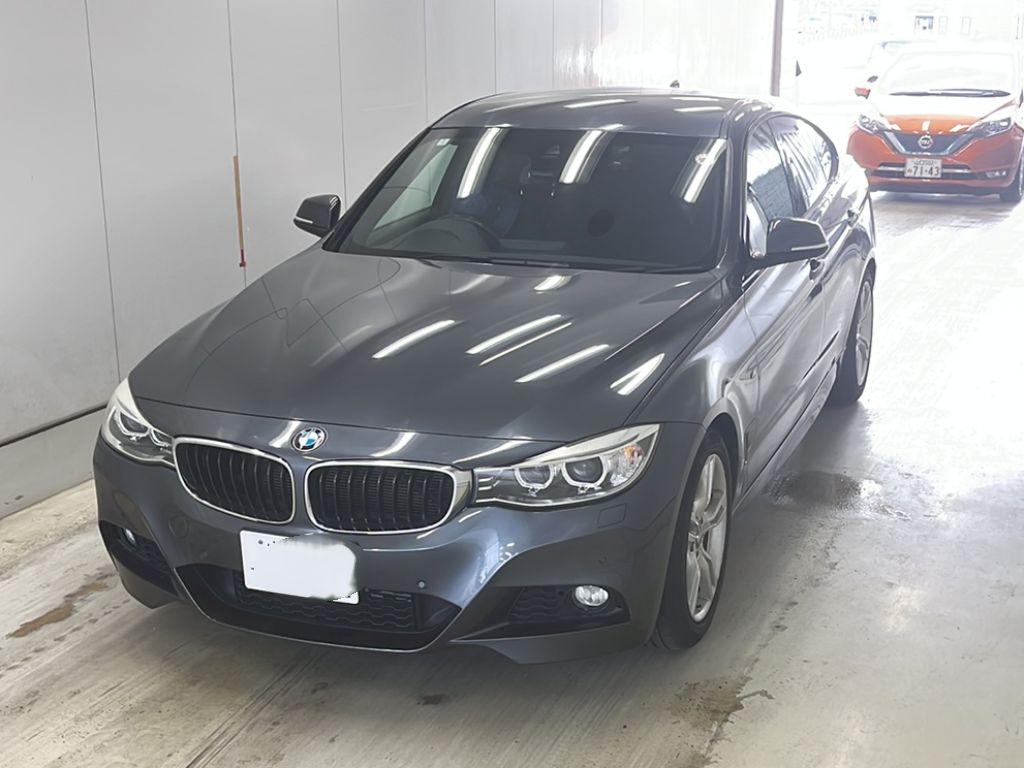 2014 BMW 3 SERIES 4 auction-graded Japanese used car for sale export to United Kingdom 
