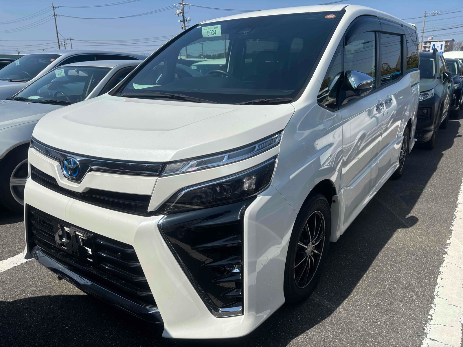 2021 TOYOTA VOXY 4 auction-graded Japanese used car for sale export to United Kingdom 