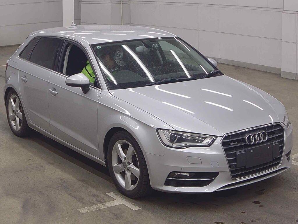 2013 AUDI A3 4 auction-graded Japanese used car for sale export to United Kingdom 