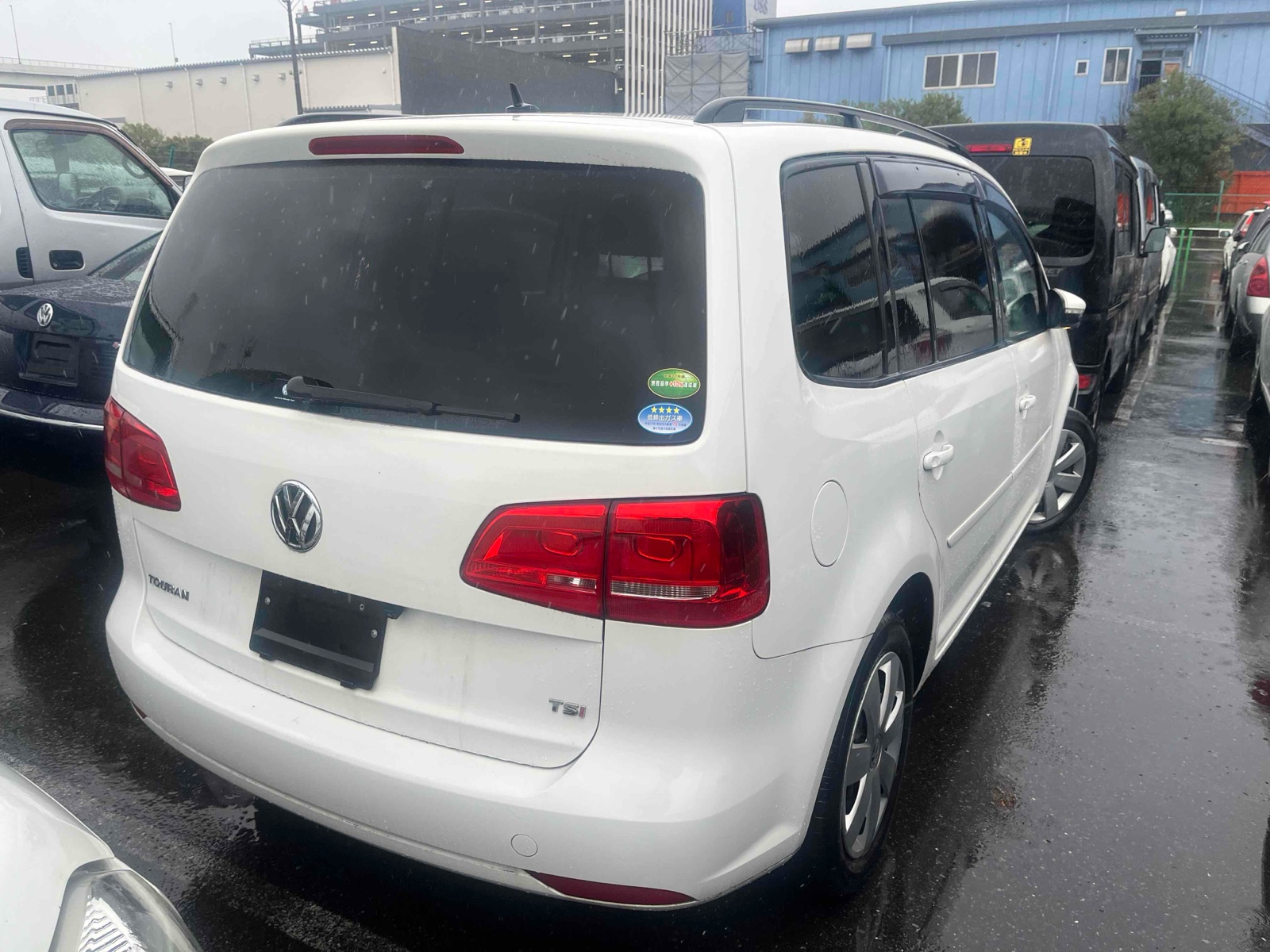 2013 VOLKSWAGEN GOLF TOURAN 4 auction-graded Japanese used car for sale export to United Kingdom 