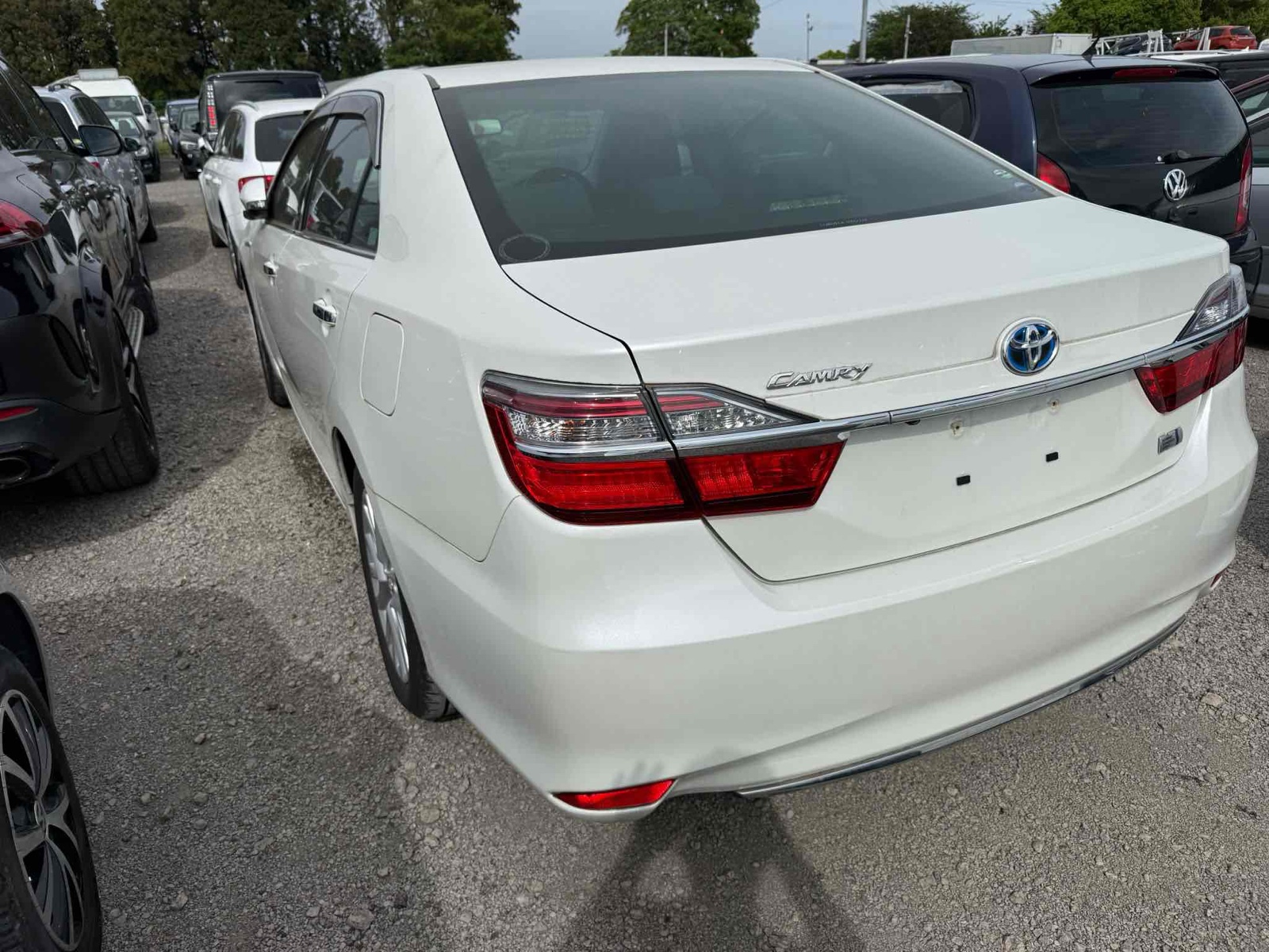 2017 TOYOTA CAMRY 4 auction-graded Japanese used car for sale export to Ireland 