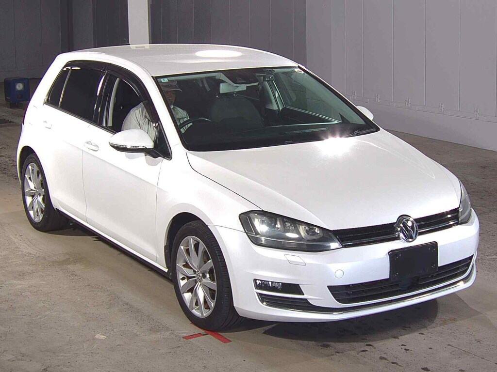 2014 VOLKSWAGEN GOLF 4 auction-graded Japanese used car for sale export to United Kingdom 
