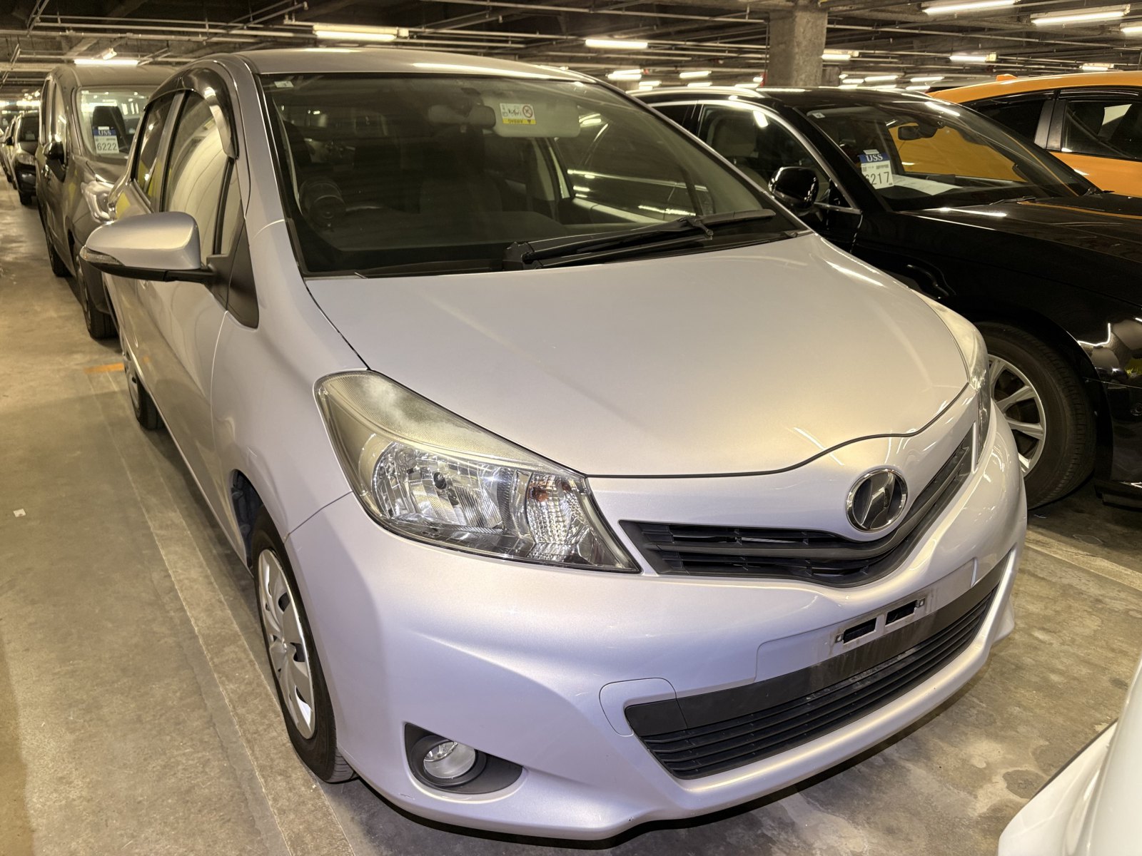 2013 TOYOTA VITZ 3.5 auction-graded Japanese used car for sale export to United Kingdom 