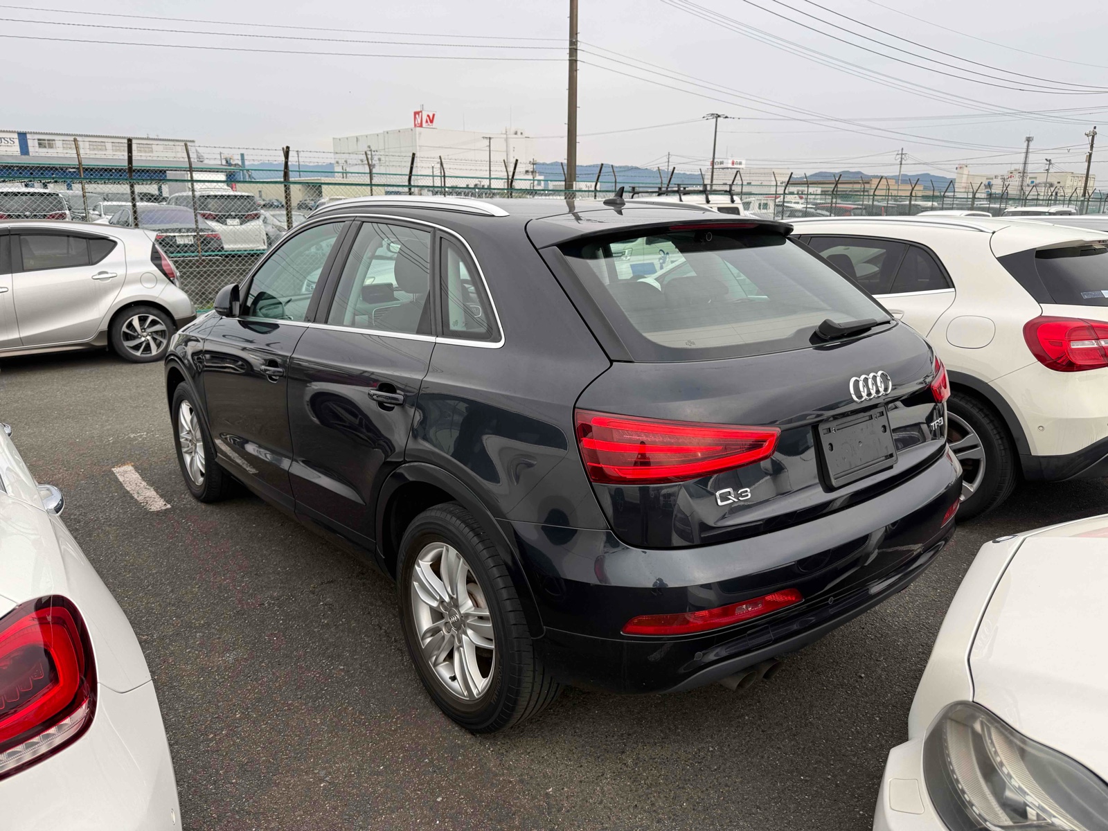 2015 AUDI Q3 4 auction-graded Japanese used car for sale export to United Kingdom 