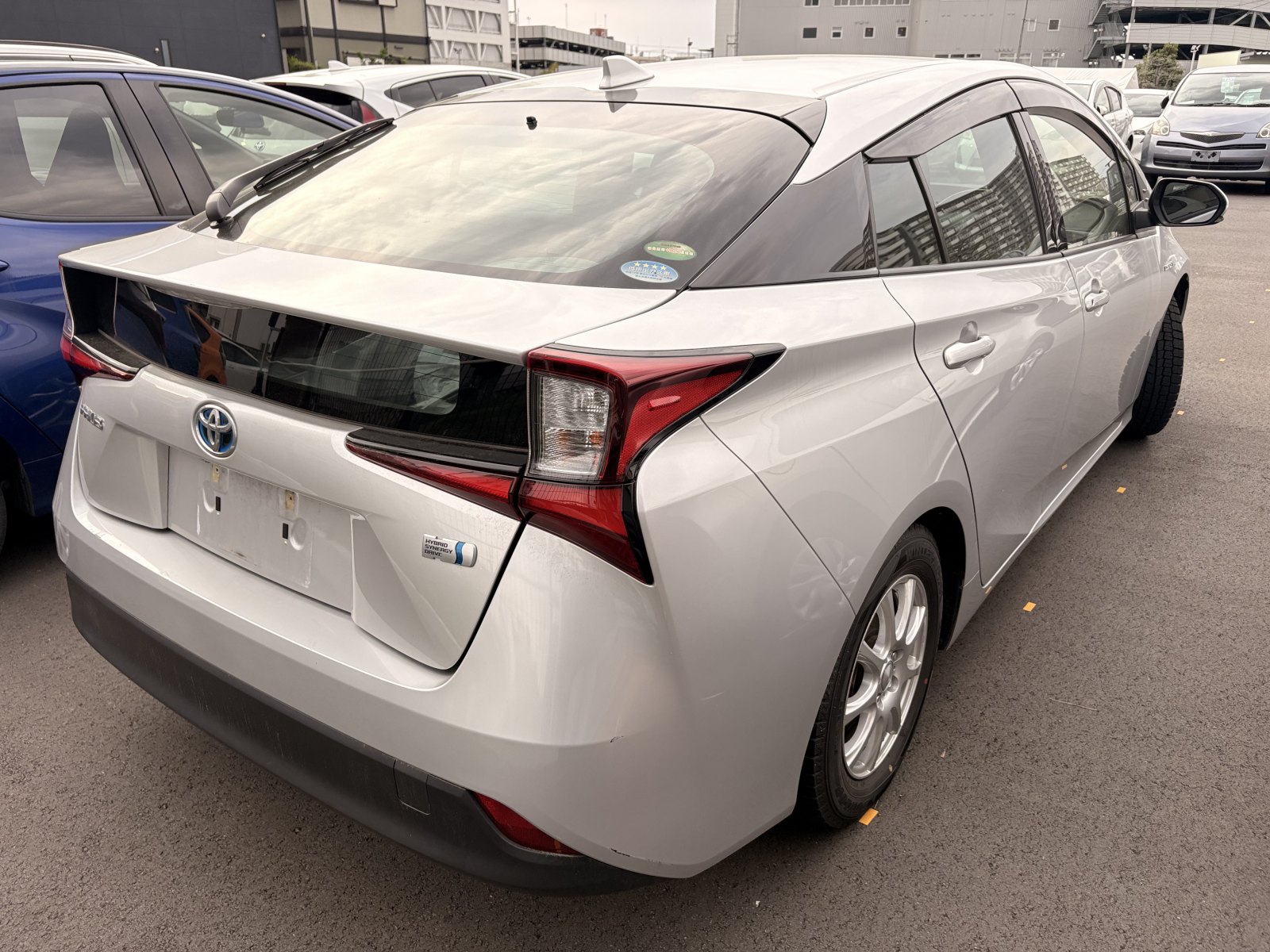 2019 TOYOTA PRIUS R auction-graded Japanese used car for sale export to United Kingdom 