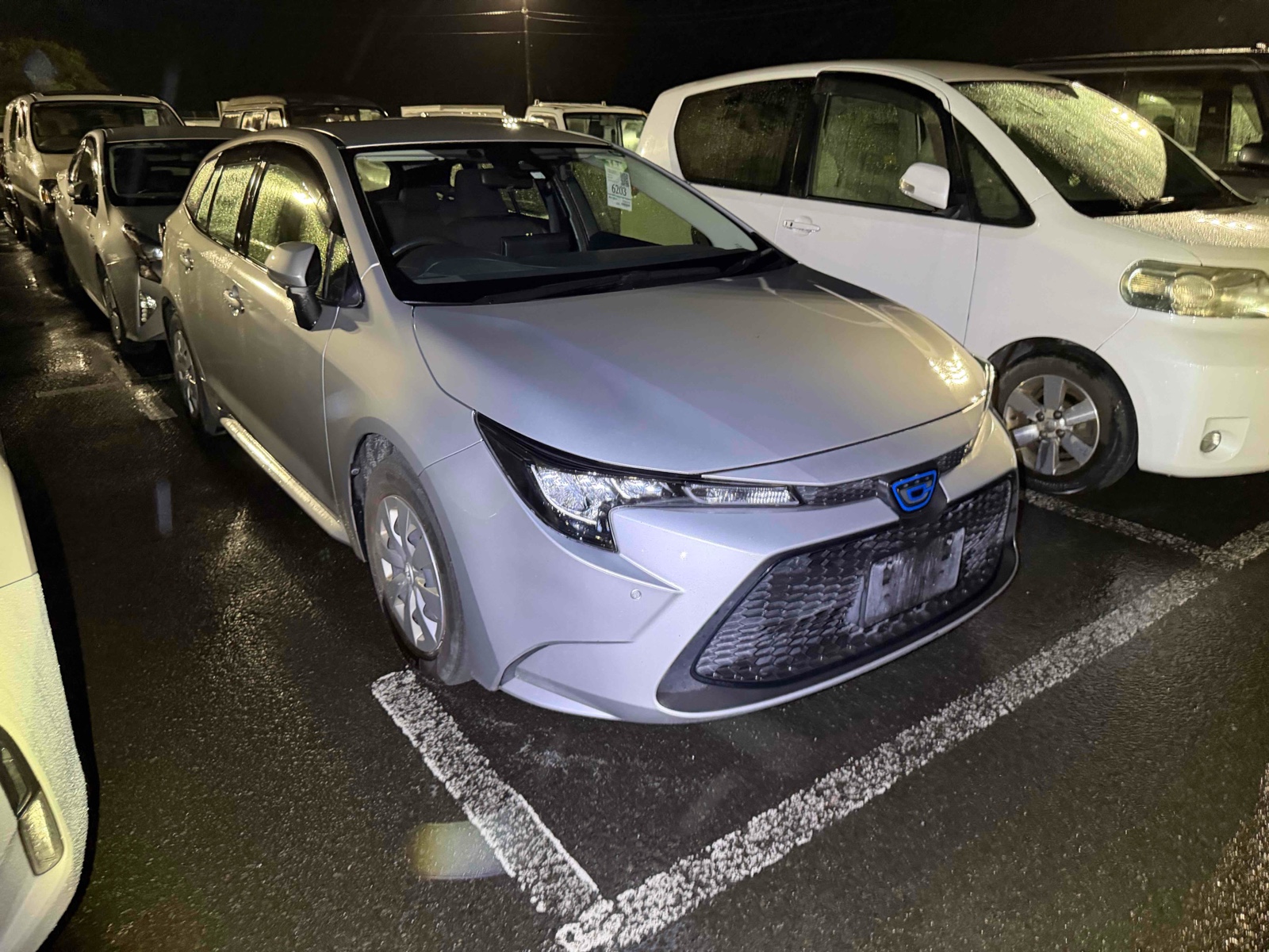 2020 TOYOTA COROLLA TOURING 3.5 auction-graded Japanese used car for sale export to United Kingdom 