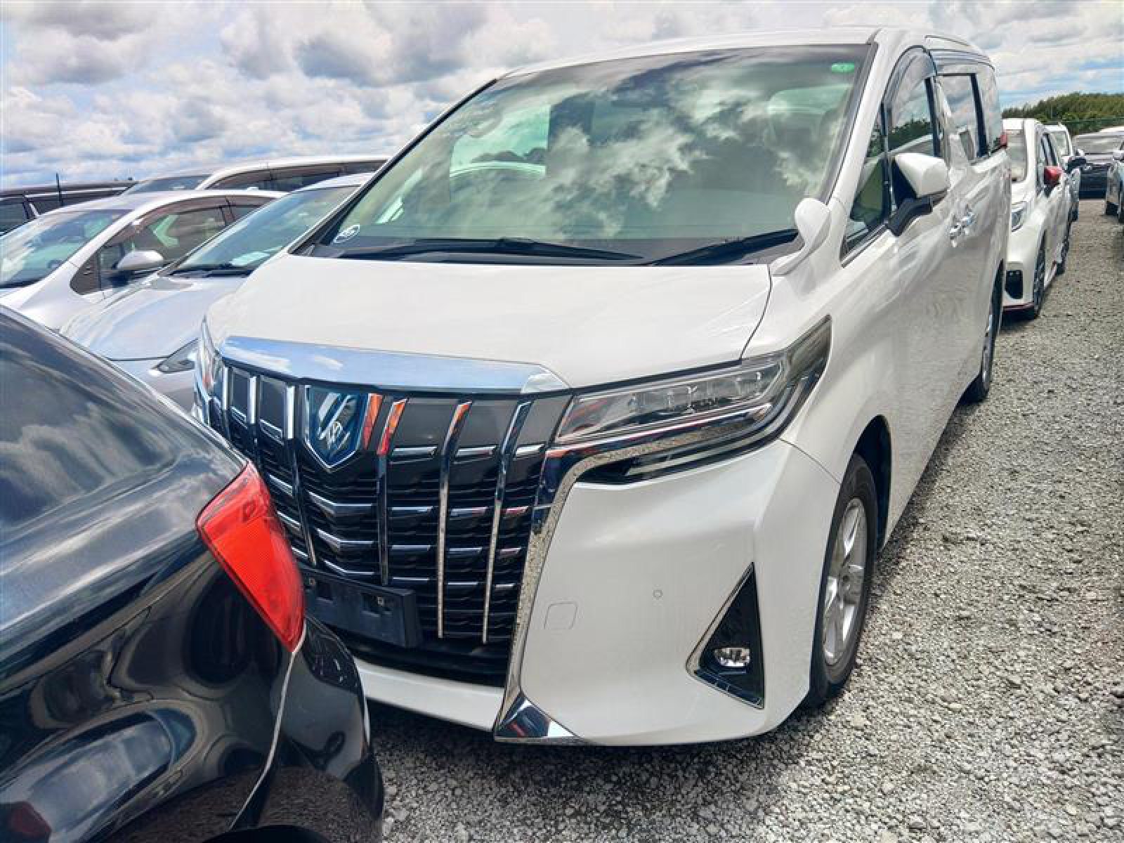 2022 TOYOTA ALPHARD 4 auction-graded Japanese used car for sale export to United Kingdom 