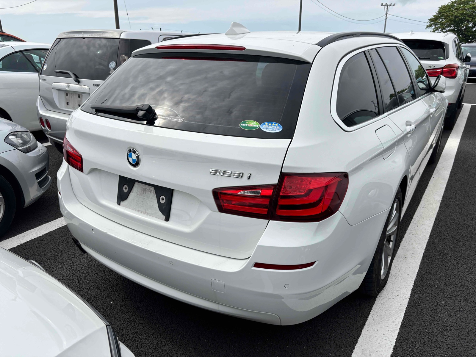 2013 BMW 5 SERIES 3.5 auction-graded Japanese used car for sale export to United Kingdom 