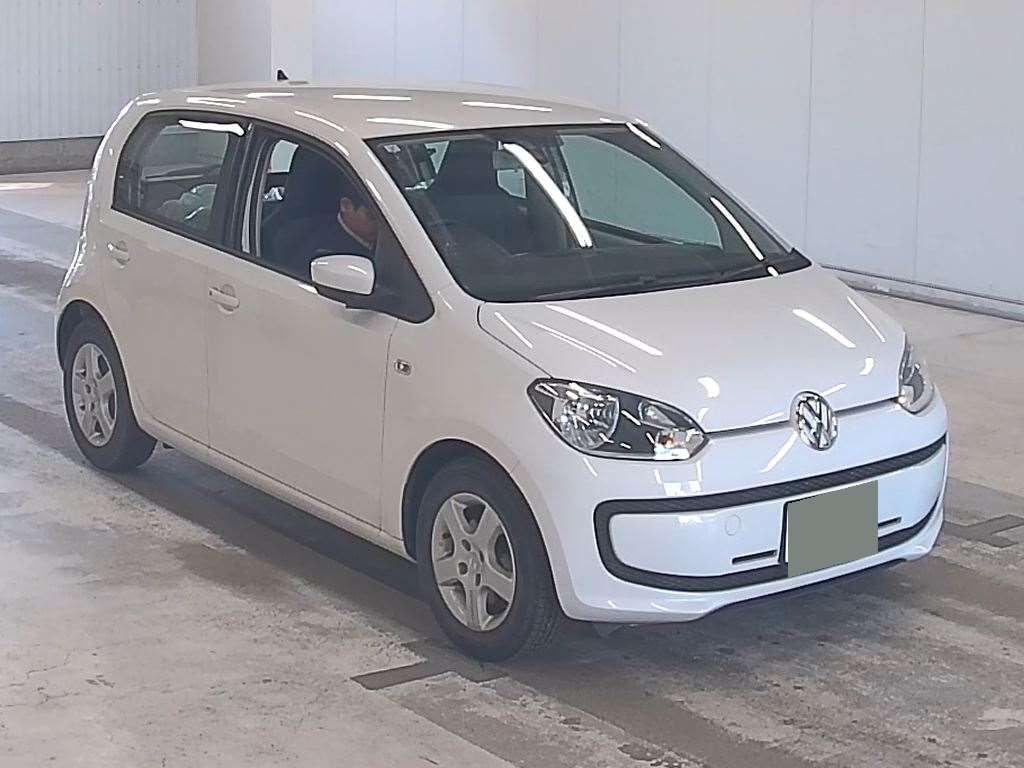2013 VOLKSWAGEN UP