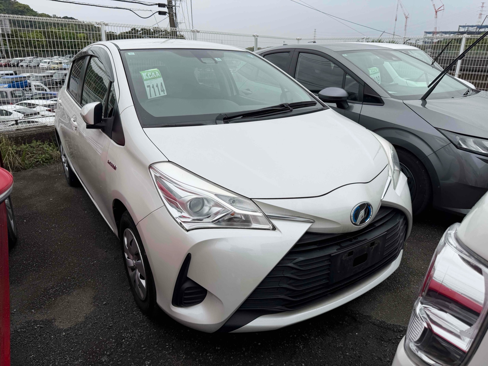 2017 TOYOTA VITZ