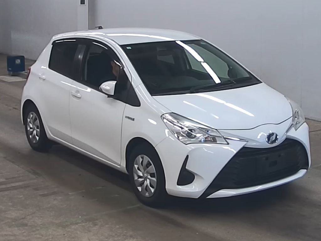 2017 TOYOTA VITZ 4 auction-graded Japanese used car for sale export to United Kingdom 