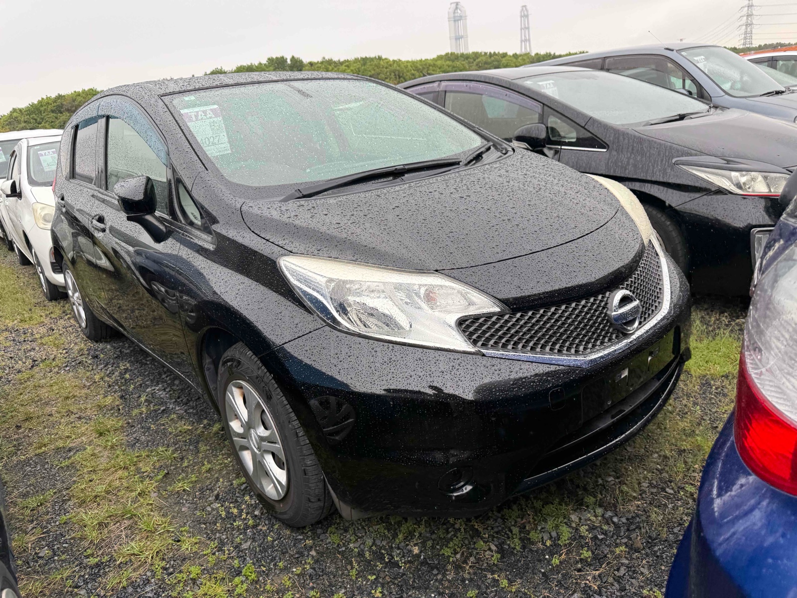 2015 NISSAN NOTE 4 auction-graded Japanese used car for sale export to United Kingdom 