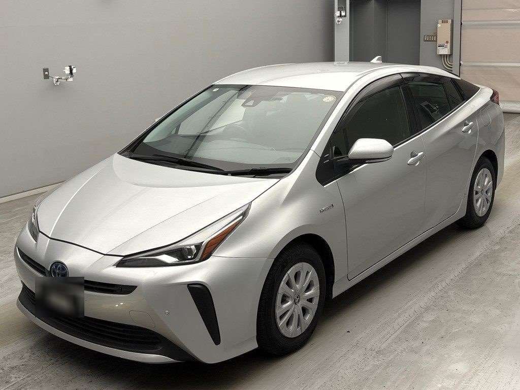 2020 TOYOTA PRIUS R auction-graded Japanese used car for sale export to United Kingdom 