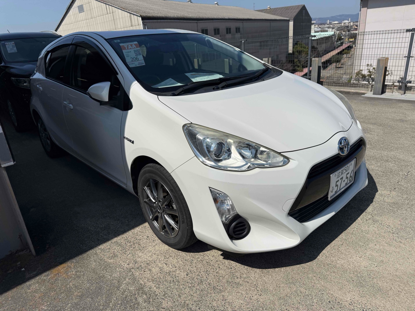 2015 TOYOTA AQUA