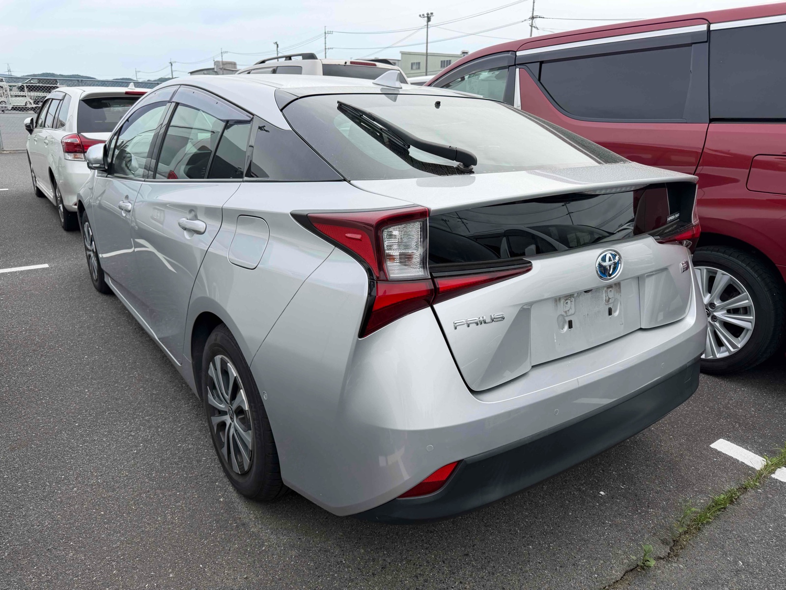 2020 TOYOTA PRIUS 4 auction-graded Japanese used car for sale export to United Kingdom 