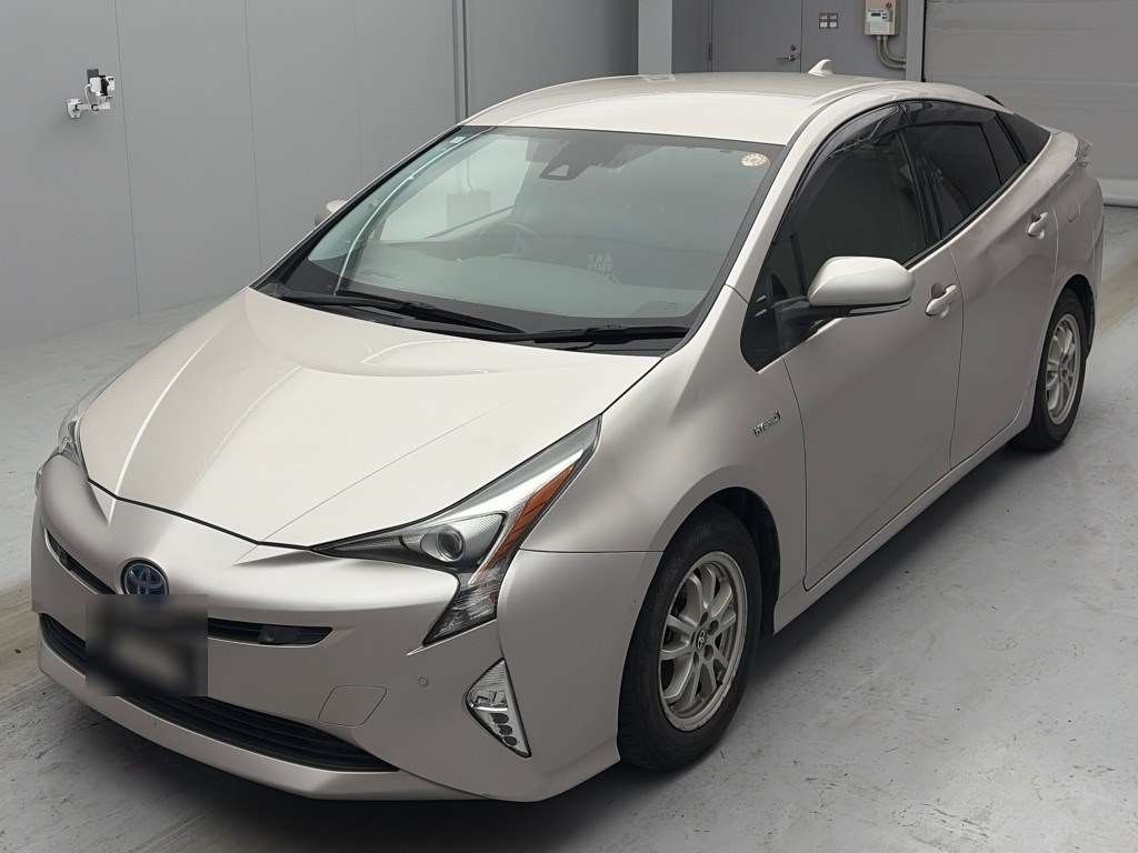 2017 TOYOTA PRIUS