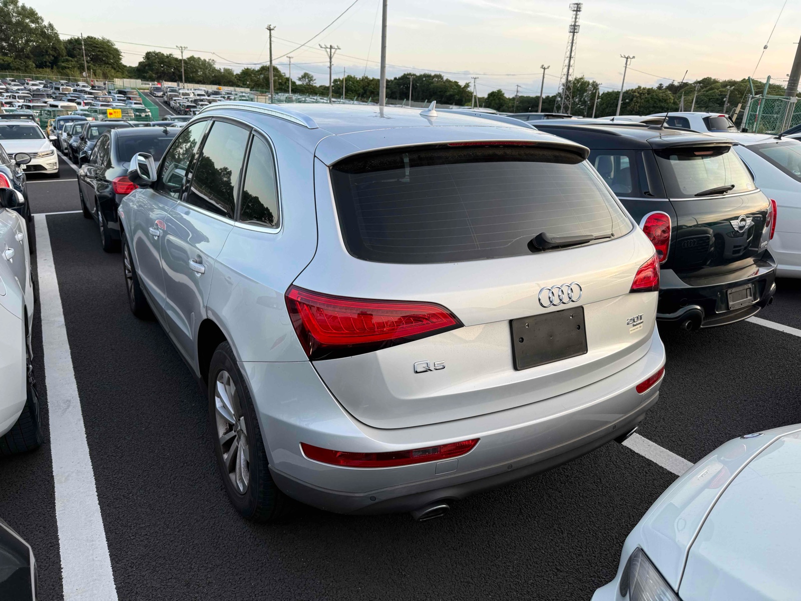 2014 AUDI Q5 3.5 auction-graded Japanese used car for sale export to United Kingdom 