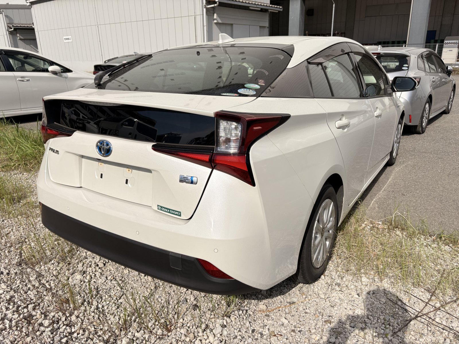2019 TOYOTA PRIUS 4 auction-graded Japanese used car for sale export to United Kingdom 