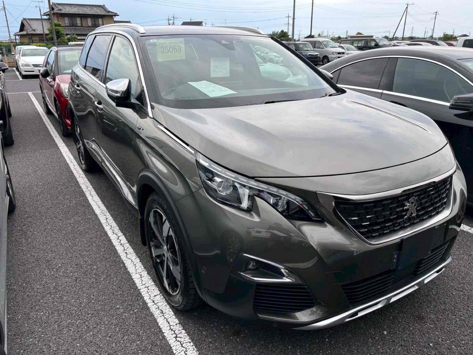 2019 PEUGEOT 5008 4.5 auction-graded Japanese used car for sale export to Ireland 
