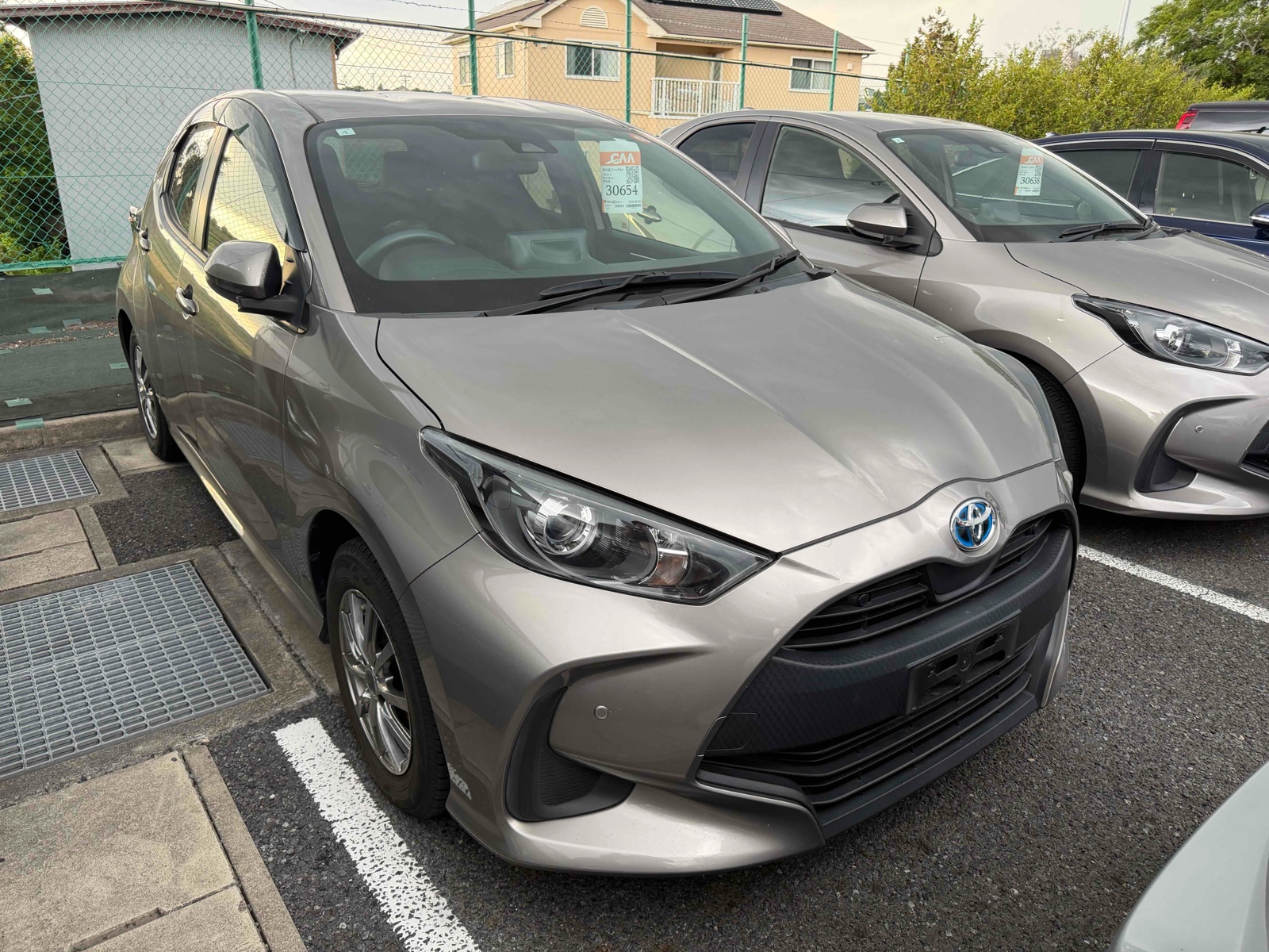2021 TOYOTA YARIS 4 auction-graded Japanese used car for sale export to United Kingdom 