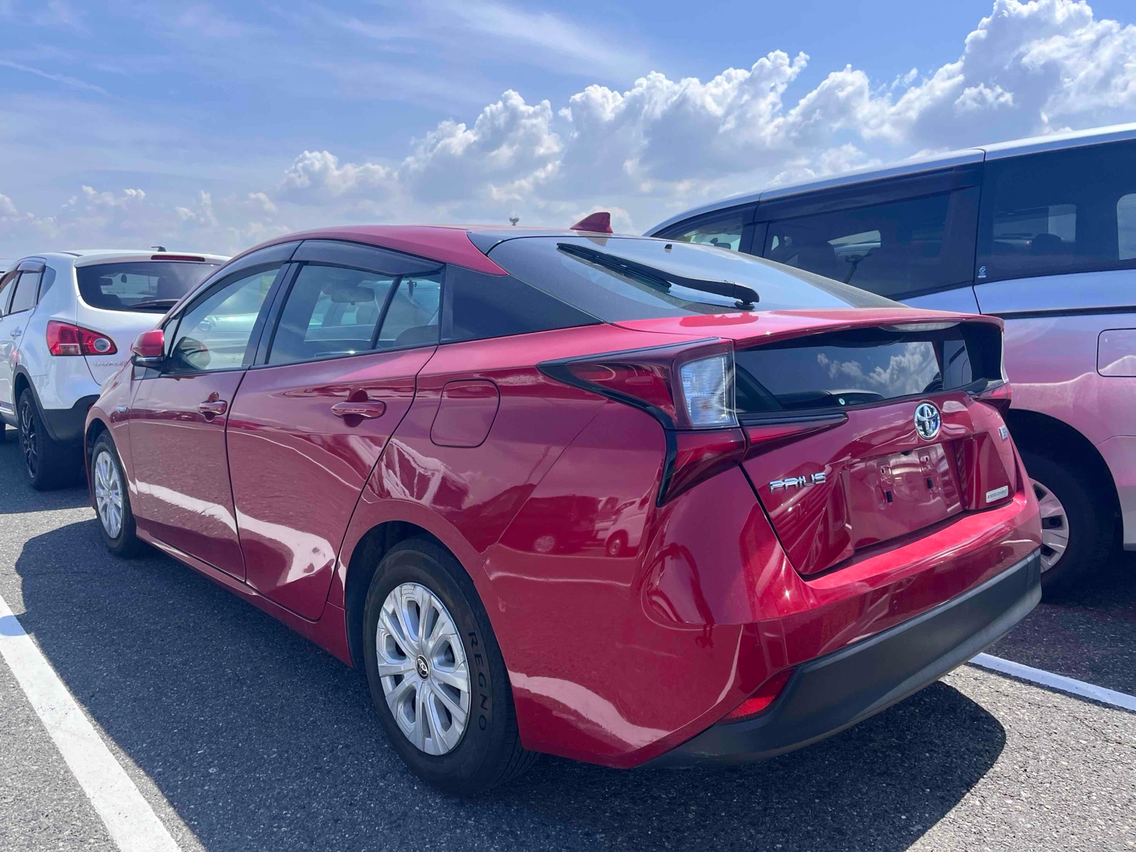 2019 TOYOTA PRIUS R auction-graded Japanese used car for sale export to United Kingdom 